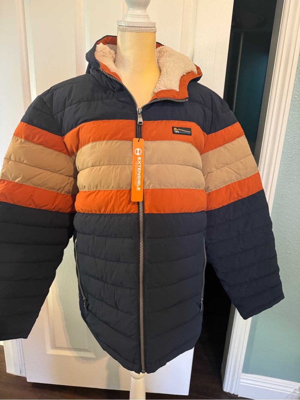 NWT HFX Outdoors Men’s XL Colorblock Puffer Jacket Sherpa Hood